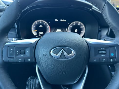 Certified 2025 INFINITI QX60 Luxe w/ Black Edition image 38