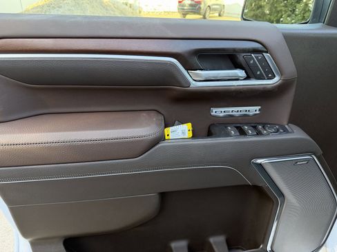 New 2026 GMC Sierra 1500 Denali image 9