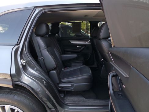 Certified 2024 MAZDA CX-90 Plug-In Hybrid w/ Preferred AWD/4WD image 39