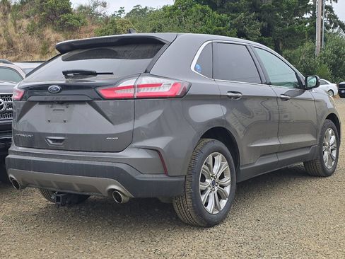 Used 2022 Ford Edge Titanium AWD/4WD image 5
