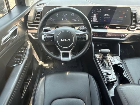 Used 2024 Kia Sportage EX FWD image 23