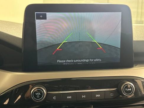 Used 2021 Ford Escape SE w/ Cold Weather Package AWD/4WD image 38