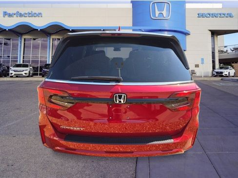 New 2026 Honda Odyssey EX-L image 4