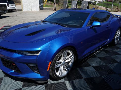 Used 2017 Chevrolet Camaro SS image 12
