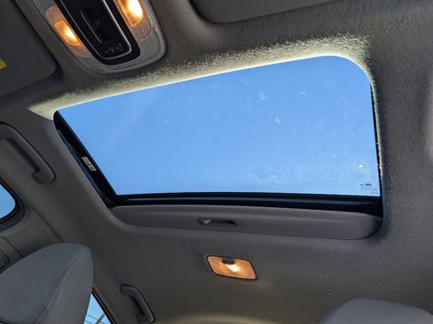 Used 2024 Hyundai Elantra SEL w/ Convenience Package image 15