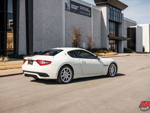 Used 2017 Maserati GranTurismo Sport image 40