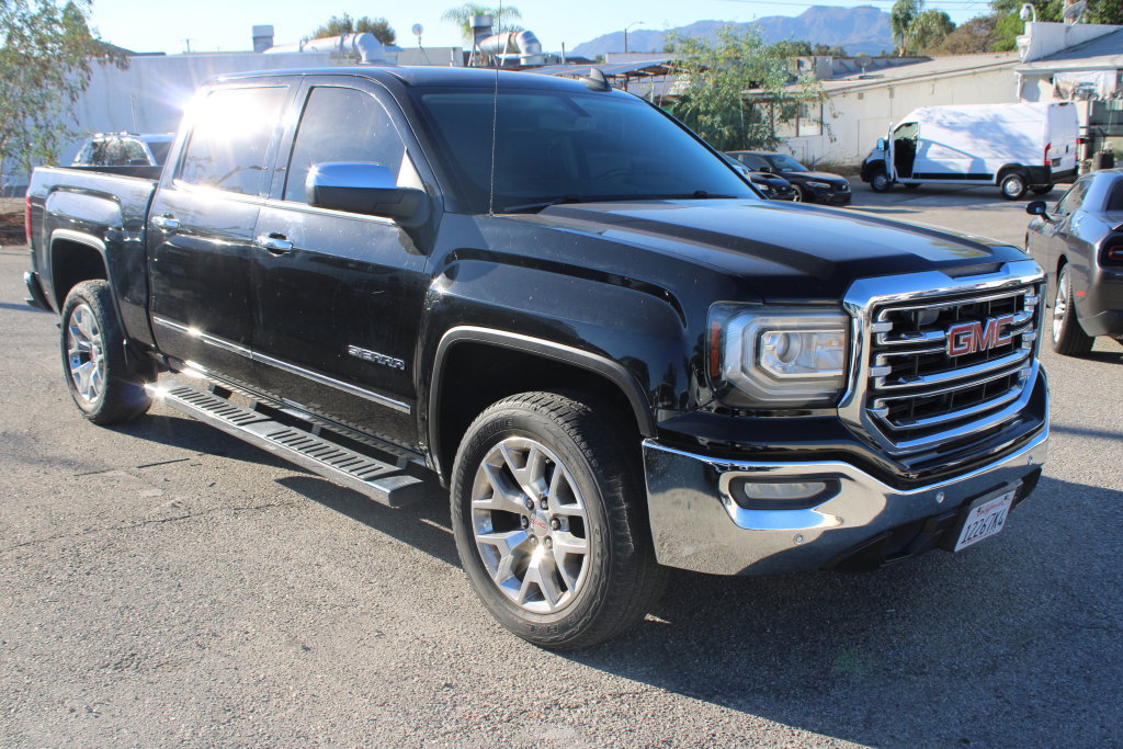 Used 2017 GMC Sierra 1500 SLT w/ SLT Premium Package RWD image 3