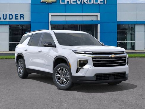 New 2026 Chevrolet Traverse LT image 7