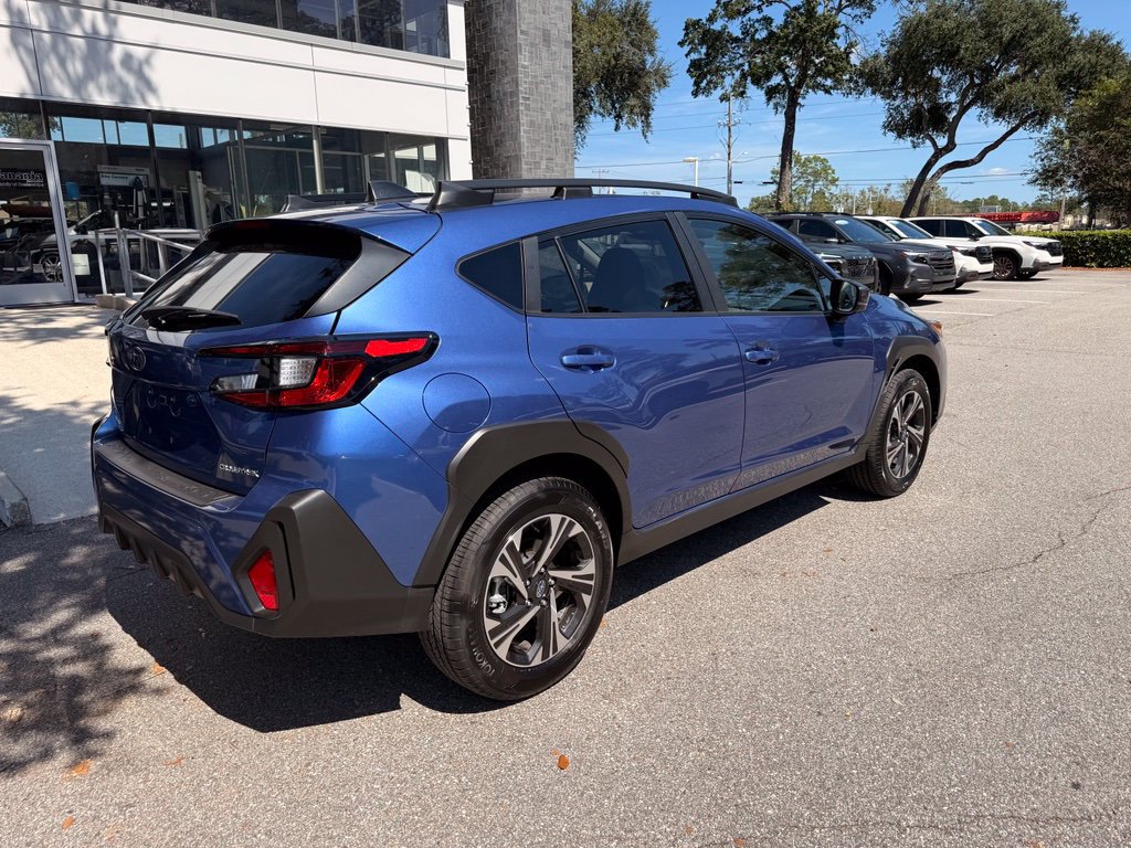 Used 2025 Subaru Crosstrek 2.5i Premium AWD/4WD image 3