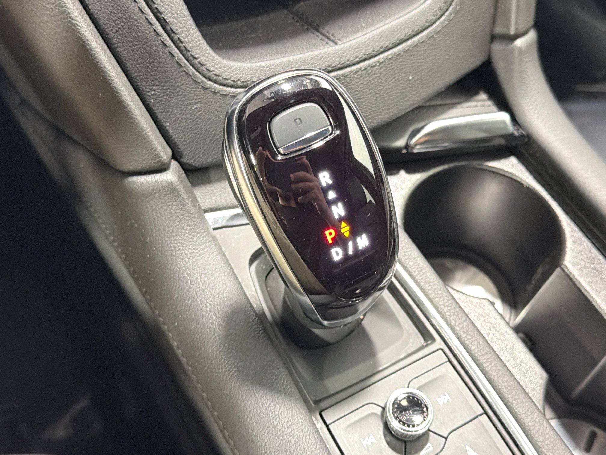 Used 2025 Cadillac XT5 Premium Luxury FWD image 27