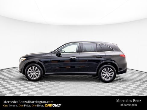 New 2025 Mercedes-Benz GLC 300 4MATIC image 2