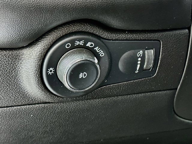 Used 2022 Dodge Durango SRT w/ Black Package AWD/4WD image 12