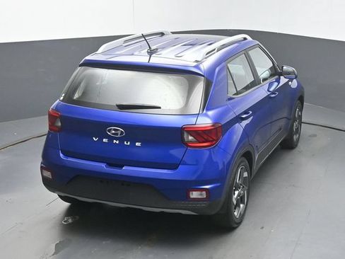 Used 2023 Hyundai Venue SEL FWD image 45