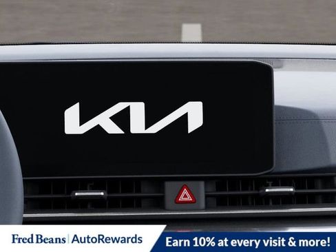 New 2025 Kia Carnival SX Prestige image 21