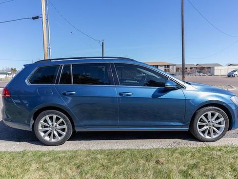 Used 2015 Volkswagen Golf SE w/ Lighting Package FWD image 4