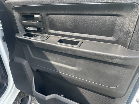 Used 2022 RAM 2500 Tradesman w/ Chrome Appearance Group image 18
