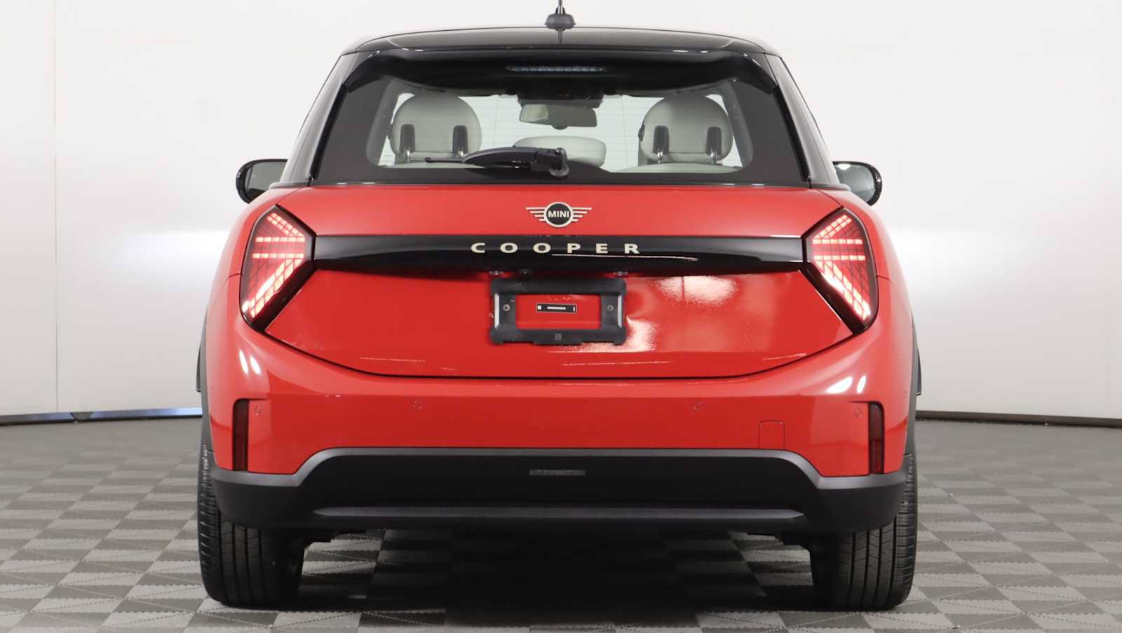 Used 2026 MINI Cooper 4-Door Hardtop FWD image 6
