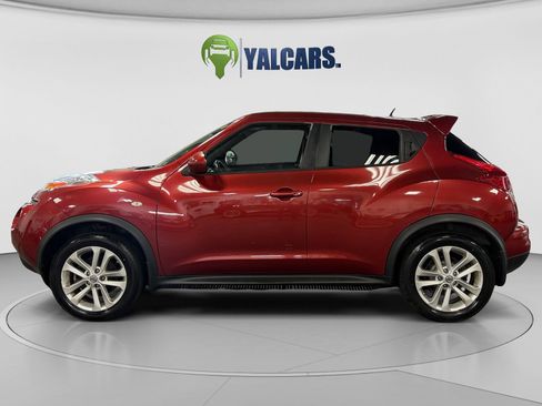 Used 2014 Nissan Juke SV AWD/4WD image 2