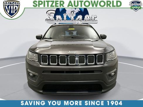 Used 2018 Jeep Compass Latitude w/ Cold Weather Group AWD/4WD image 4