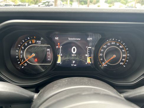 New 2025 Jeep Gladiator Sport image 37