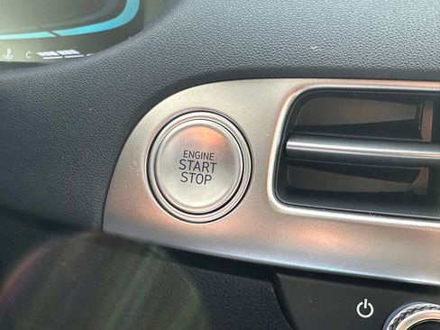 Certified 2025 Hyundai Palisade SEL image 29