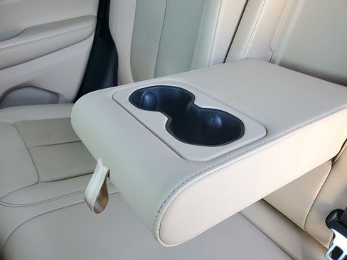 Certified 2023 Jeep Grand Cherokee 4WD 4xe w/ Luxury Tech Group II image 9