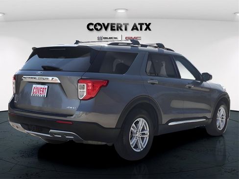 Used 2021 Ford Explorer XLT w/ Equipment Group 202A image 7