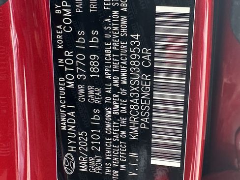 Used 2025 Hyundai Venue SEL FWD image 31