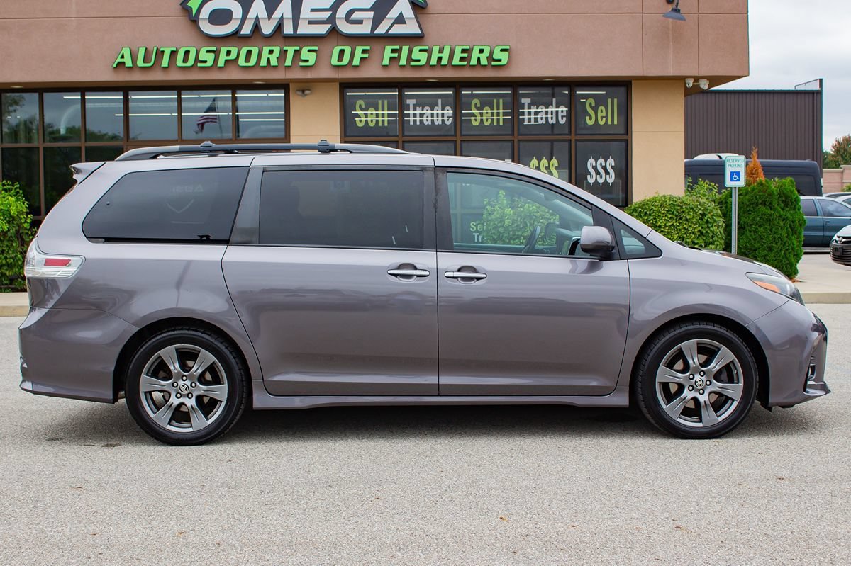 Used 2020 Toyota Sienna SE Premium FWD image 11