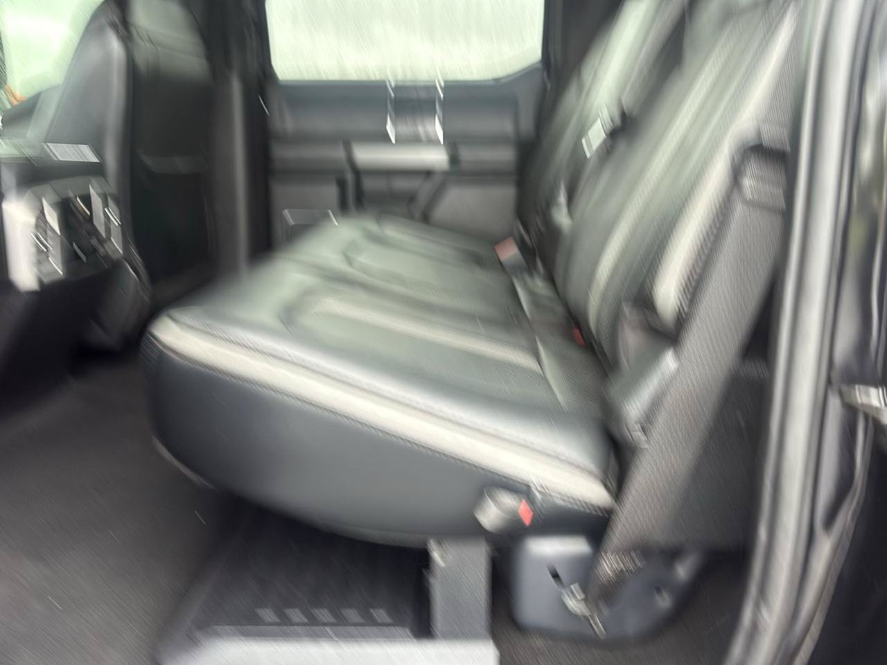 Used 2019 Ford F250 Platinum w/ FX4 Off-Road Package AWD/4WD image 27
