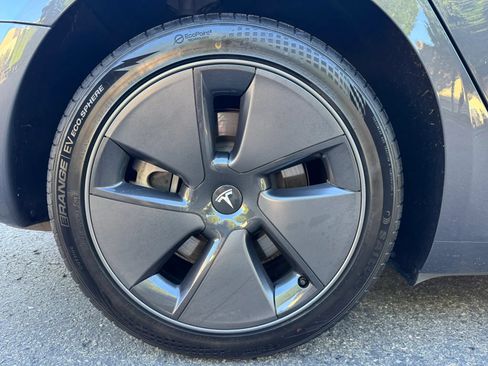 Used 2023 Tesla Model 3 Standard Range RWD image 18