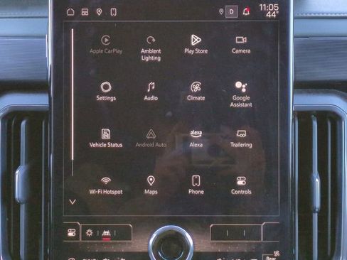 Used 2024 GMC Acadia AT4 w/ Luxury Package image 18