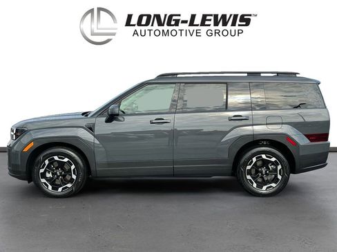 Used 2025 Hyundai Santa Fe SEL image 2