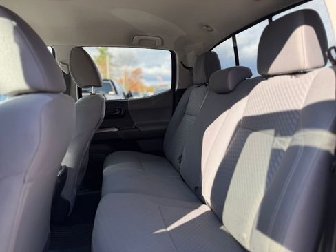 Used 2022 Toyota Tacoma SR5 image 6