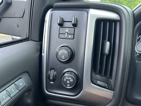 Used 2018 GMC Sierra 1500 SLT AWD/4WD image 24