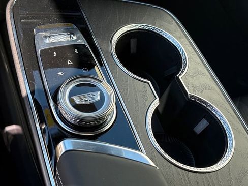 New 2026 Cadillac Lyriq V image 11