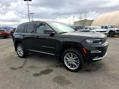 Certified 2024 Jeep Grand Cherokee Summit w/ Adv Protech Group IV AWD/4WD image 2