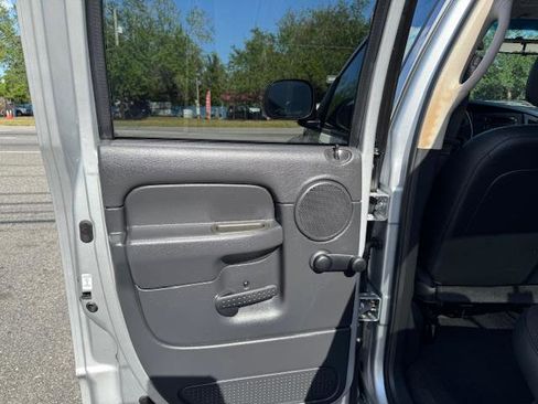 Used 2005 Dodge Ram 1500 Truck ST w/ ST Value Group RWD image 14