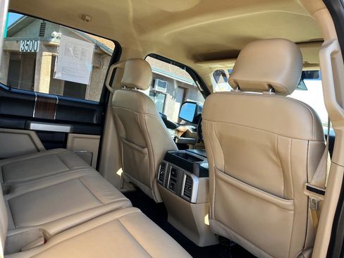 Used 2015 Ford F150 Lariat w/ Equipment Group 502A Luxury image 34