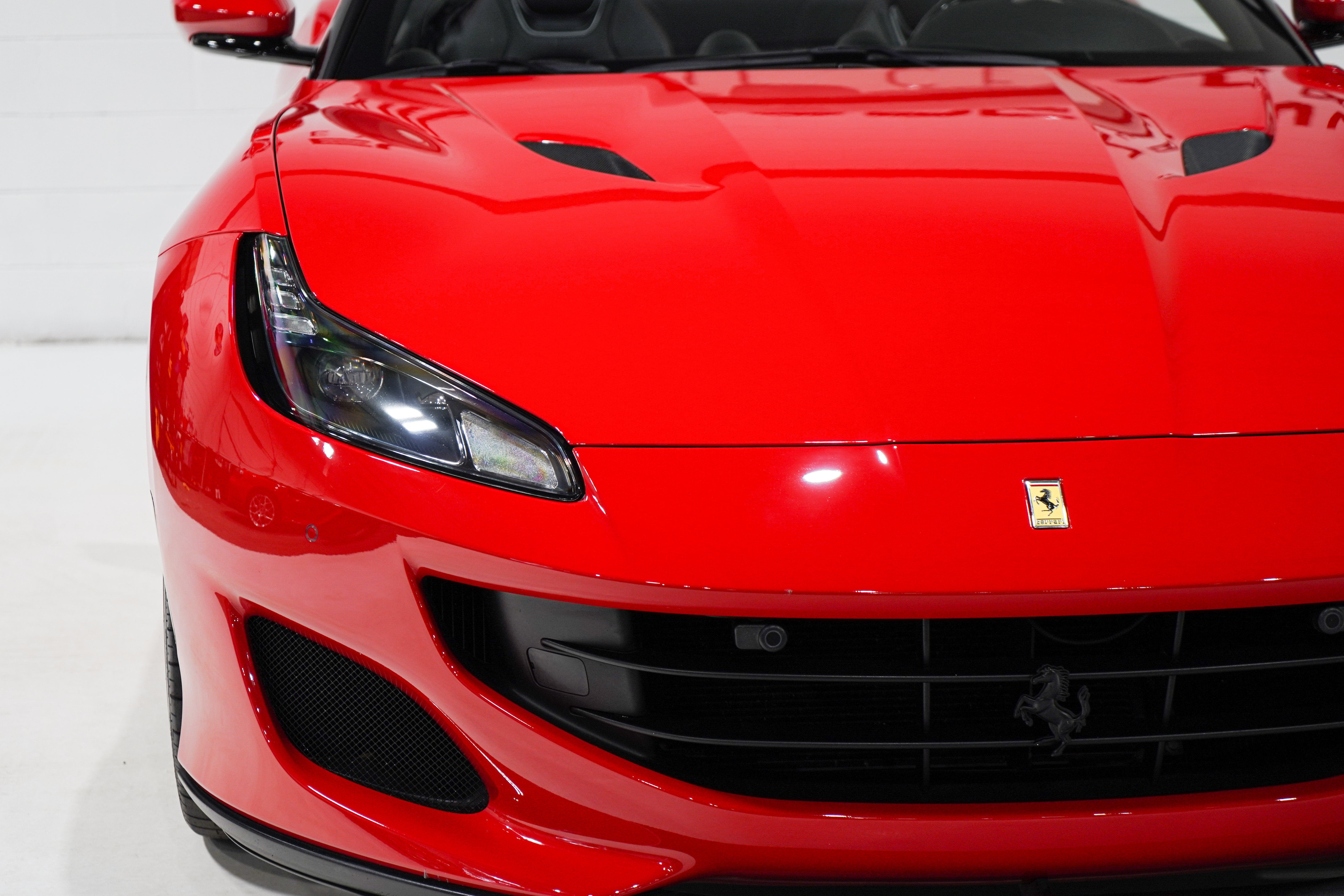 Used 2019 Ferrari Portofino RWD image 29