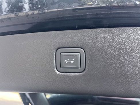 Used 2022 Chevrolet Blazer LT w/ Sound & Technology Package image 12