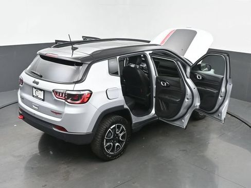 Used 2024 Jeep Compass Trailhawk w/ Sun and Sound Group AWD/4WD image 65