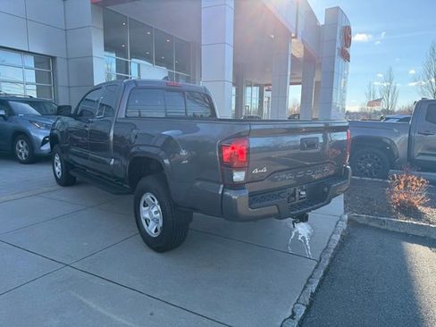 Certified 2022 Toyota Tacoma SR image 6