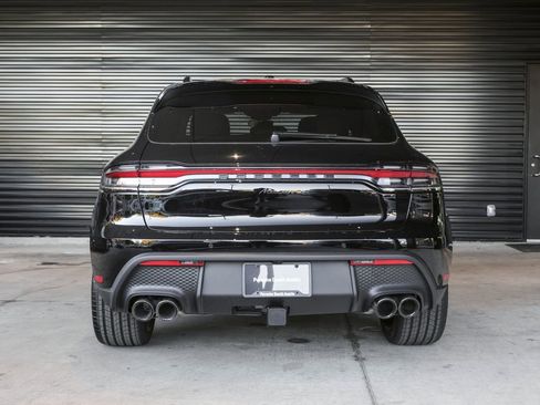 New 2026 Porsche Macan image 6