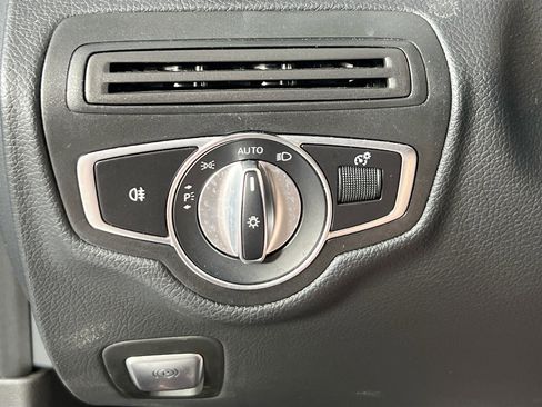 Used 2019 Mercedes-Benz C 300 4MATIC Cabriolet w/ Multimedia Package image 10