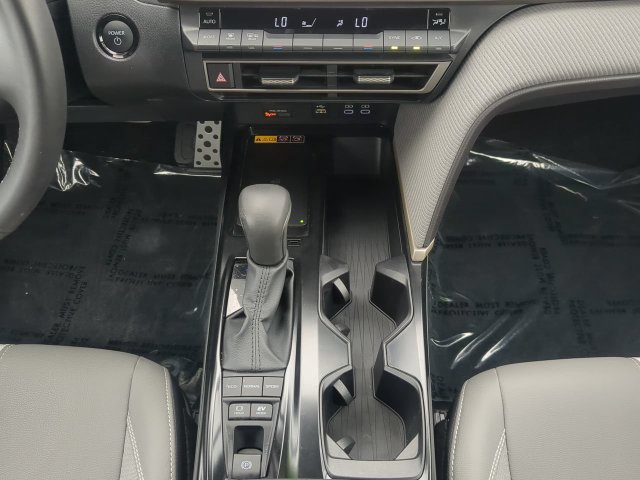 Certified 2025 Toyota Camry SE FWD image 18