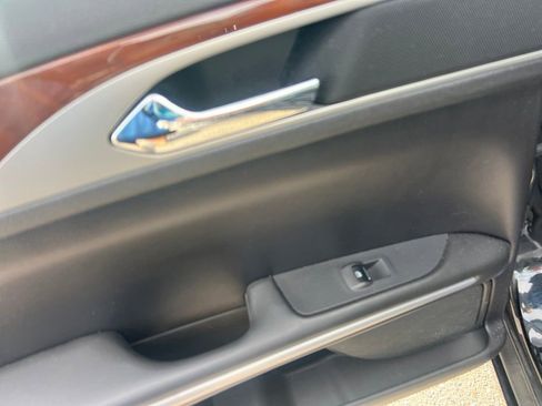 Used 2014 Lincoln MKZ FWD image 21