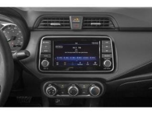Used 2021 Nissan Versa SV FWD image 5