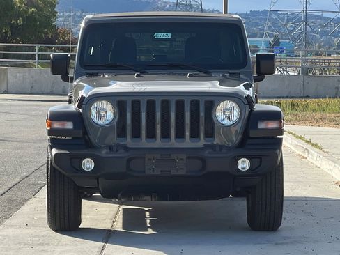 Used 2022 Jeep Wrangler Unlimited Sport w/ Sun And Sound Package image 9