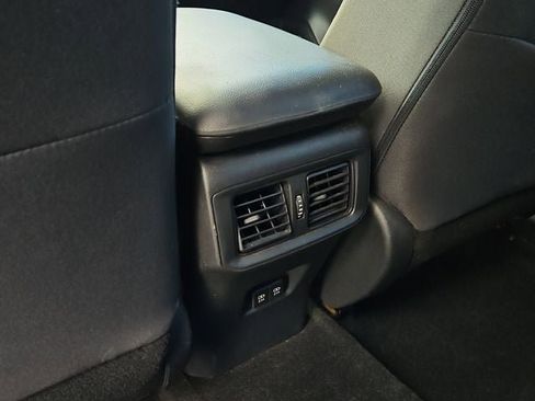 Used 2021 Toyota RAV4 XLE image 14